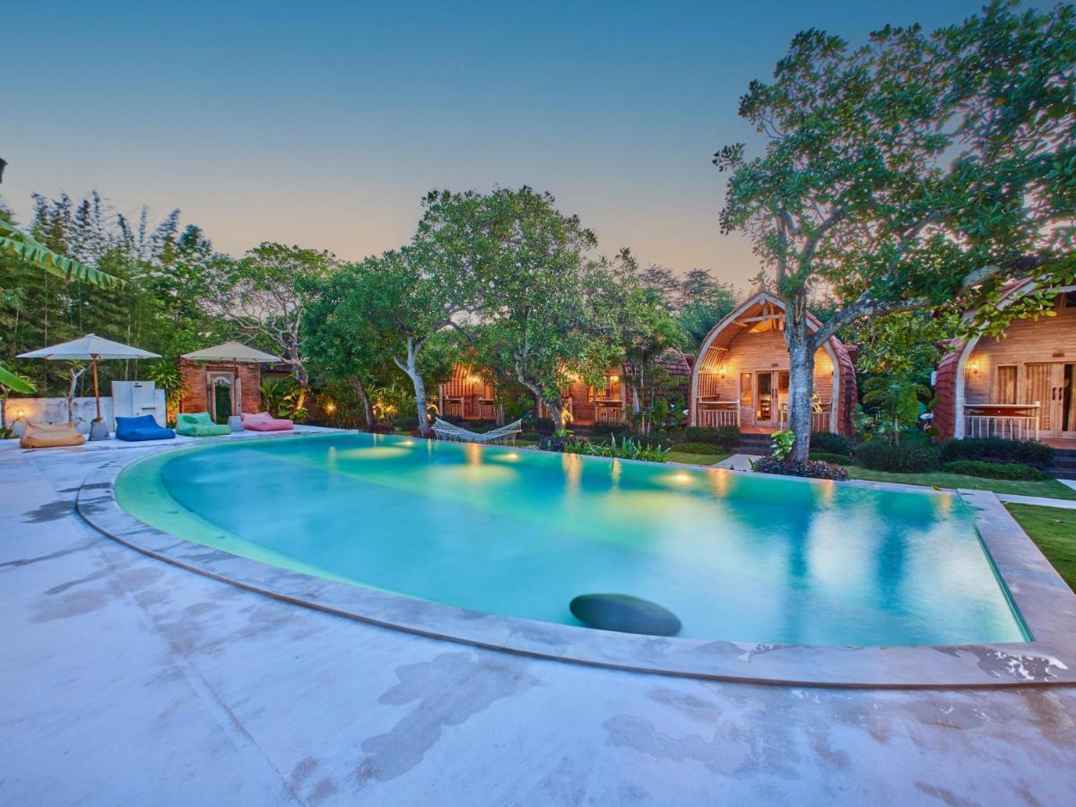 Desa 3* Uluwatu (Bali)